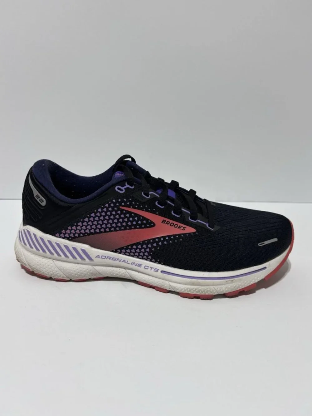 Brooks Women’s Adrenaline GTS 22, Black/Purple Running Shoes, Size 9.5 M